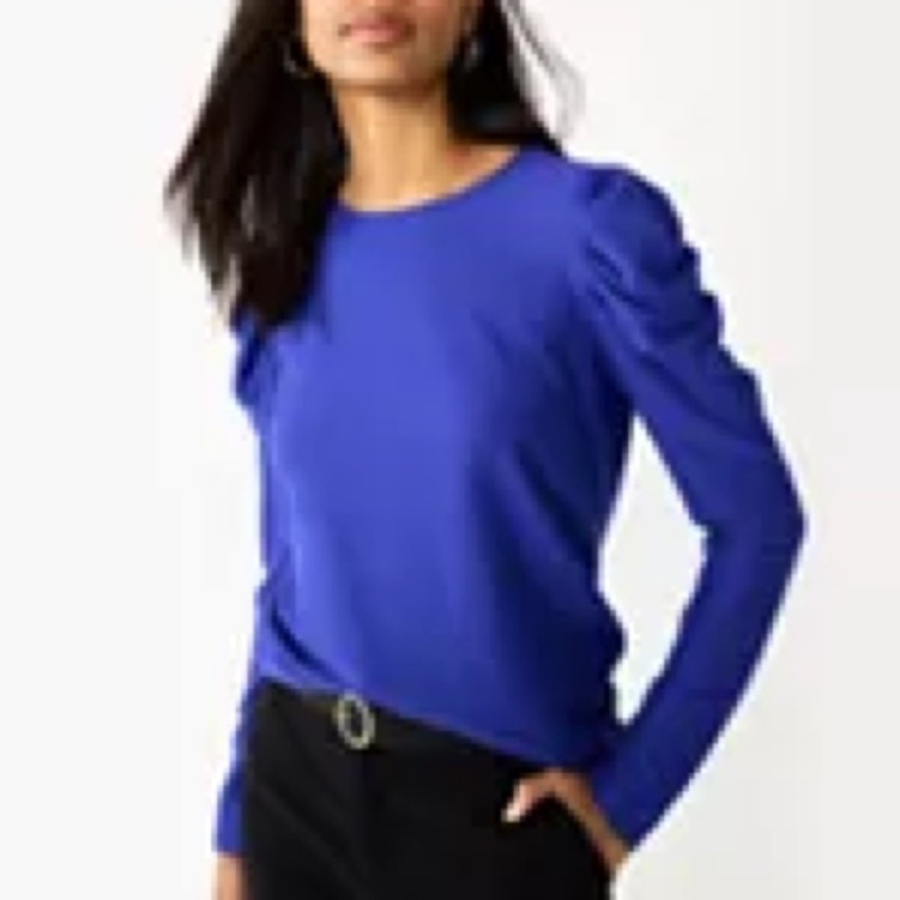 Pleat sleeve crew neck top